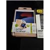 Image 2 : 3 VARIOUS AS NEW APPLE IPAD CASES