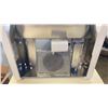 Image 3 : NEW BROAN 24 INCH STAINLESS RANGE HOOD MODEL CM124SSN