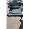 Image 2 : GE FREE STANDING ELECTRIC RANGE 30 INCH EXTERIOR WIDTH - TESTED WORKING
