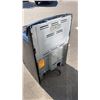Image 8 : GE FREE STANDING ELECTRIC RANGE 30 INCH EXTERIOR WIDTH - TESTED WORKING