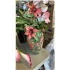 Image 8 : 6 VASES WITH ARTIFICIAL FLOWERS