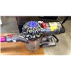 Image 8 : 2 DYSON STICK VACUUMS ONE IS WORKING NO ACCESSORIES