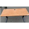 Image 2 : ELECTRIC LIFT DESK 60" X 24" WORKING