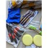 Image 3 : ONE PACK OF ABSORBANT DISHCLOTHS WITH 5 NEW CLEANING SETS: INCLUDE WIRE BRUSHES, 5 ROUND BRUSHES, 2 