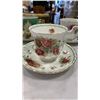 Image 8 : TEA POT AND 5 CHINA CUPS AND SAUCERS