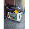 Image 1 : PALLET OF DEFECTIVE STORE RETURN MERCHANDISE