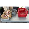 Image 1 : LOT OF ANCHORS, CABLE CLAMPS AND BARREL PUMPS