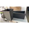 Image 1 : 2 PLASTIC PLANTERS