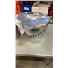 Image 2 : 2 PAILS OF ANKLE BRACES AND SPORT MASKS