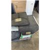 Image 2 : 2 INSULATED PIZZA DELIVERY BAGS WITH TRAY OF CUTLERY AND STAINLESS STRAINING BASKETS