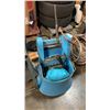 Image 1 : MARINO MOP BUCKET WITH WRINGER AND FATBOY LAMZAC INFLATABLE LOUNGER