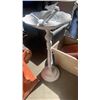 Image 2 : LOT OF GARDEN DECOR, PLANTER POTS, BIRD BATH AND METAL GARDEN DECOR BENCH