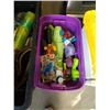 Image 2 : LARGE TOTE OF WATER GUNS, TOOL BELT AND MORE