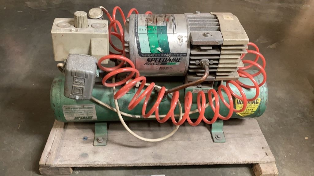 SPEEDAIRE DIRECT DRIVE AIR COMPRESSOR AND TRIPP LITE POWERVERTER