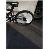 Image 2 : BLACK HYPER BIKE