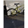 Image 2 : GREEN WHITE KONA BIKE