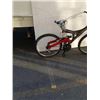 Image 2 : BLACK JEEP BIKE