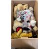 Image 2 : 3 BOXES OF COLLECTOR DOLLS