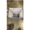 Image 8 : 3 HAMPERS AND LAUNDRY BAG