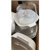 Image 8 : 2 BOXES OF CORNING WARE DISHES WITH LIDS, COLORED GLASS AND CRYSTAL
