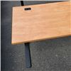Image 2 : ELECTRIC LIFT DESK 60" X 24" WORKING