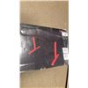 Image 3 : AROZZI ARENA LEGGERO GAMING DESK IN BOX WITH FULL SURFACE MOUSE PAD, RETAIL $399