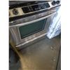 Image 2 : WHIRLPOOL STAINLESS AND BLACK GAS RANGE STOVE