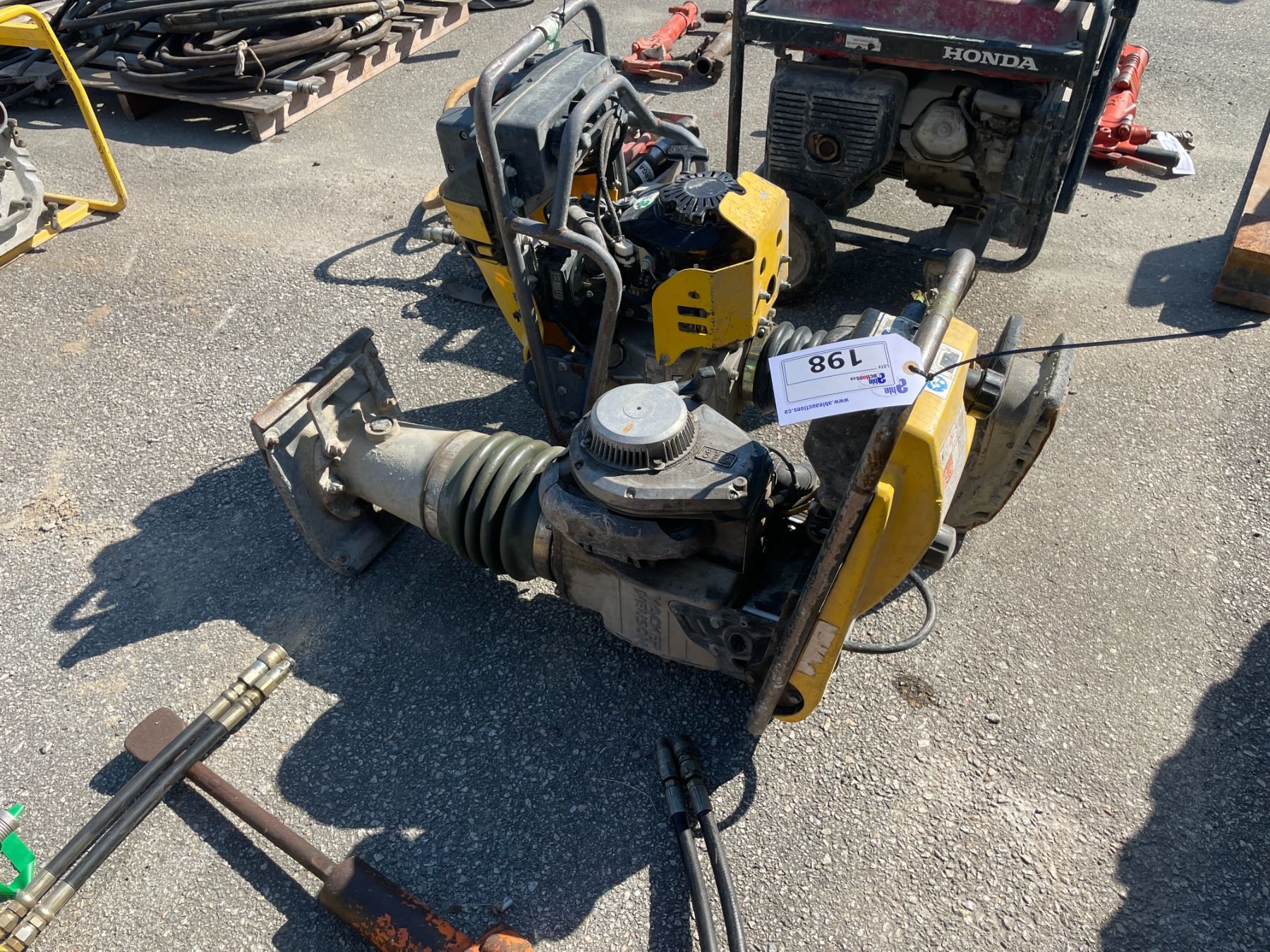 Wacker Tamper Rack WACKER NEUSON INDUSTRIAL GAS POWERED VERTICAL TAMPER - Able Auctions