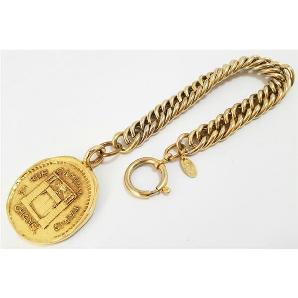 Chanel Vintage Gold-tone Metal 31 Rue Cambon Paris Round Charm Chain Bracelet