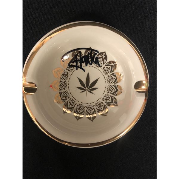 TOMMY CHONG SIGNED  420  ASHTRAY (GCG)