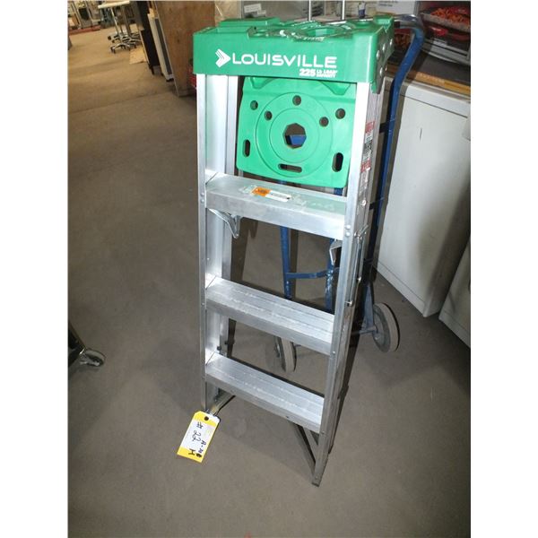 Louisville 4ft Aluminum Step Ladder