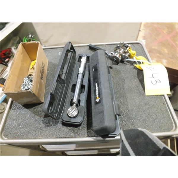 Small Chain Hoist & 2 Small Torque Wrenches