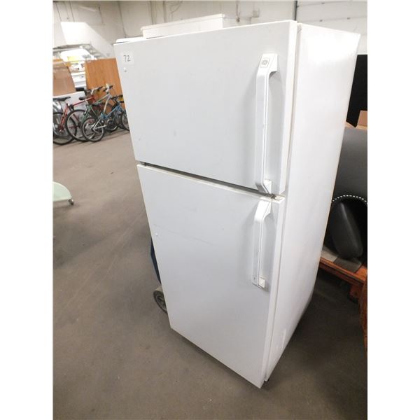 GE White Refrigerator