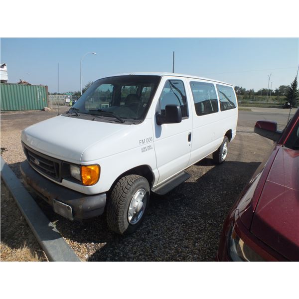 2007 Ford Passenger Van