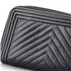Image 7 : Chanel Boy Zip Around Wallet Chevron Calfskin Small