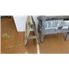 Image 4 : *(3) Sawhorses