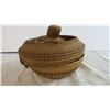Image 4 : Old West Coast Hand Woven Birch Basket