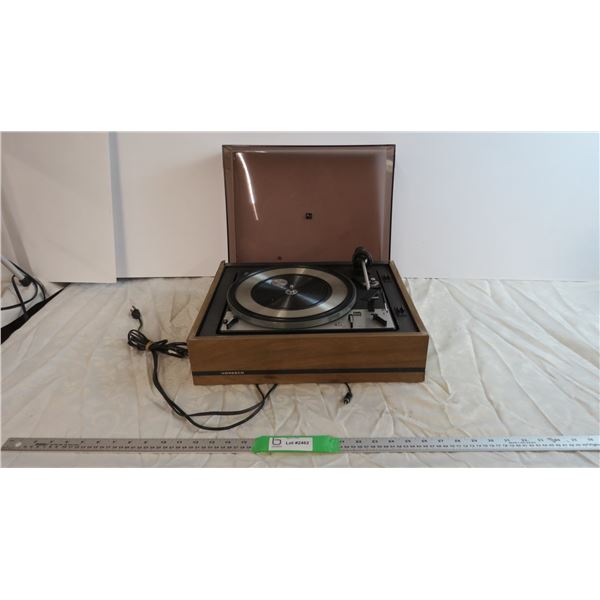 Norseco Dual Record Player