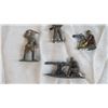 Image 3 : (4) Antique Lead Soldiers