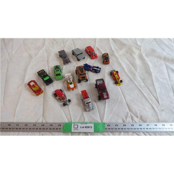 (14) Hummer and Assorted Toy Cars