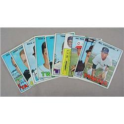 LOT OF 10 1967 TOPPS BASEBALL CARDS - INCL. MEL ST