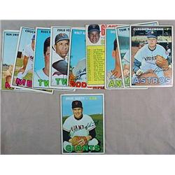 LOT OF 10 1967 TOPPS BASEBALL CARDS - RON SWOBODA