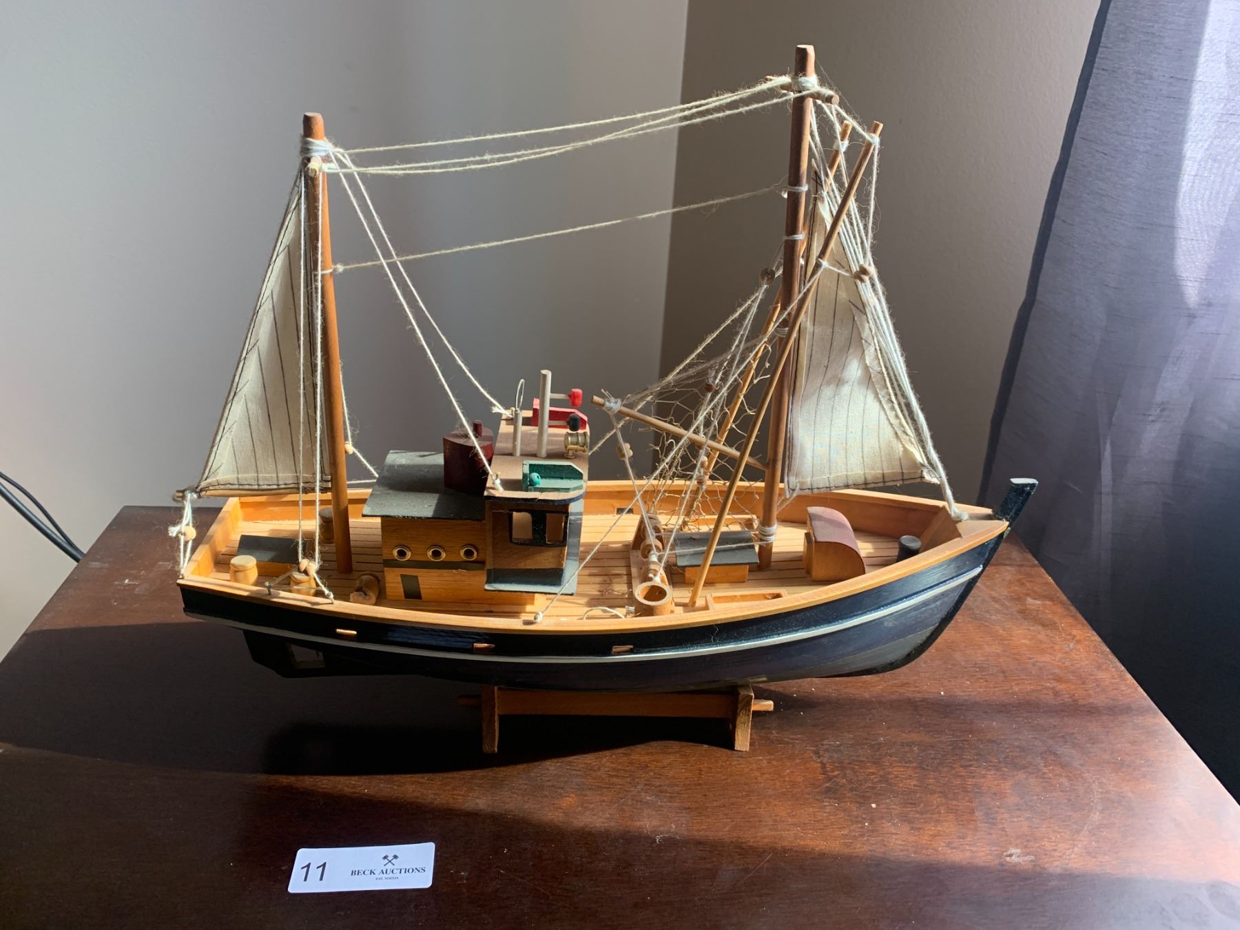 Model Fishing Boat