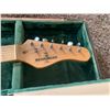 Image 9 : Behringer Stratocaster-Style Electric Guitar