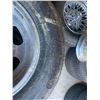 Image 2 : 4 Radial 60 Steel Belted Tires (P24560R14)