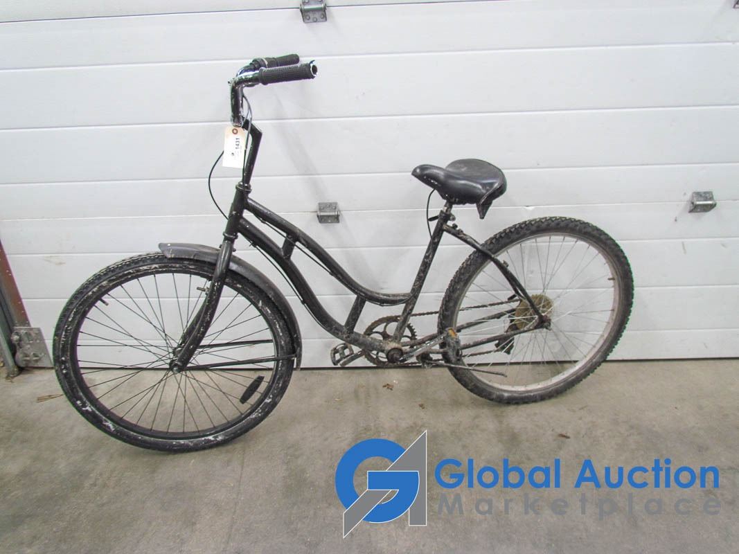 Unisex 26" Schwinn Black Cruiser Bike