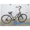Image 2 : Unisex 26" Schwinn Black Cruiser Bike