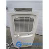 Image 6 : **Fridgidaire Dehumidifier
