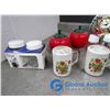 Image 7 : Assorted Salt N' Pepper Shakers
