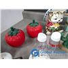 Image 8 : Assorted Salt N' Pepper Shakers